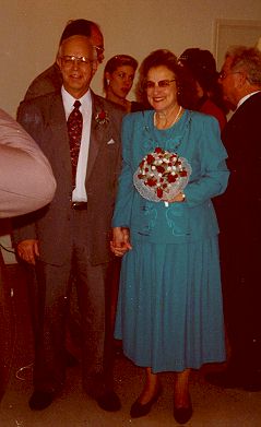 Earl + Jean Roe's  Wedding Day