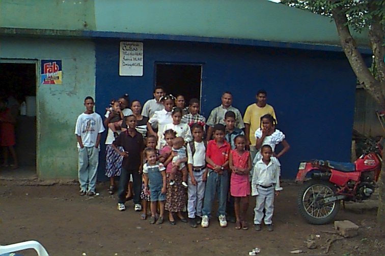 MembersatPescozon03.jpg (158599 bytes)